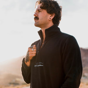 Dishonour ¼ Zip Fleece - black