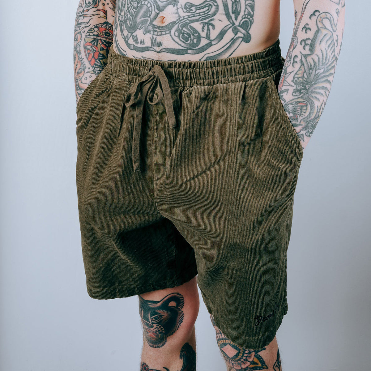Doomsday Corduroy Shorts - Army Green