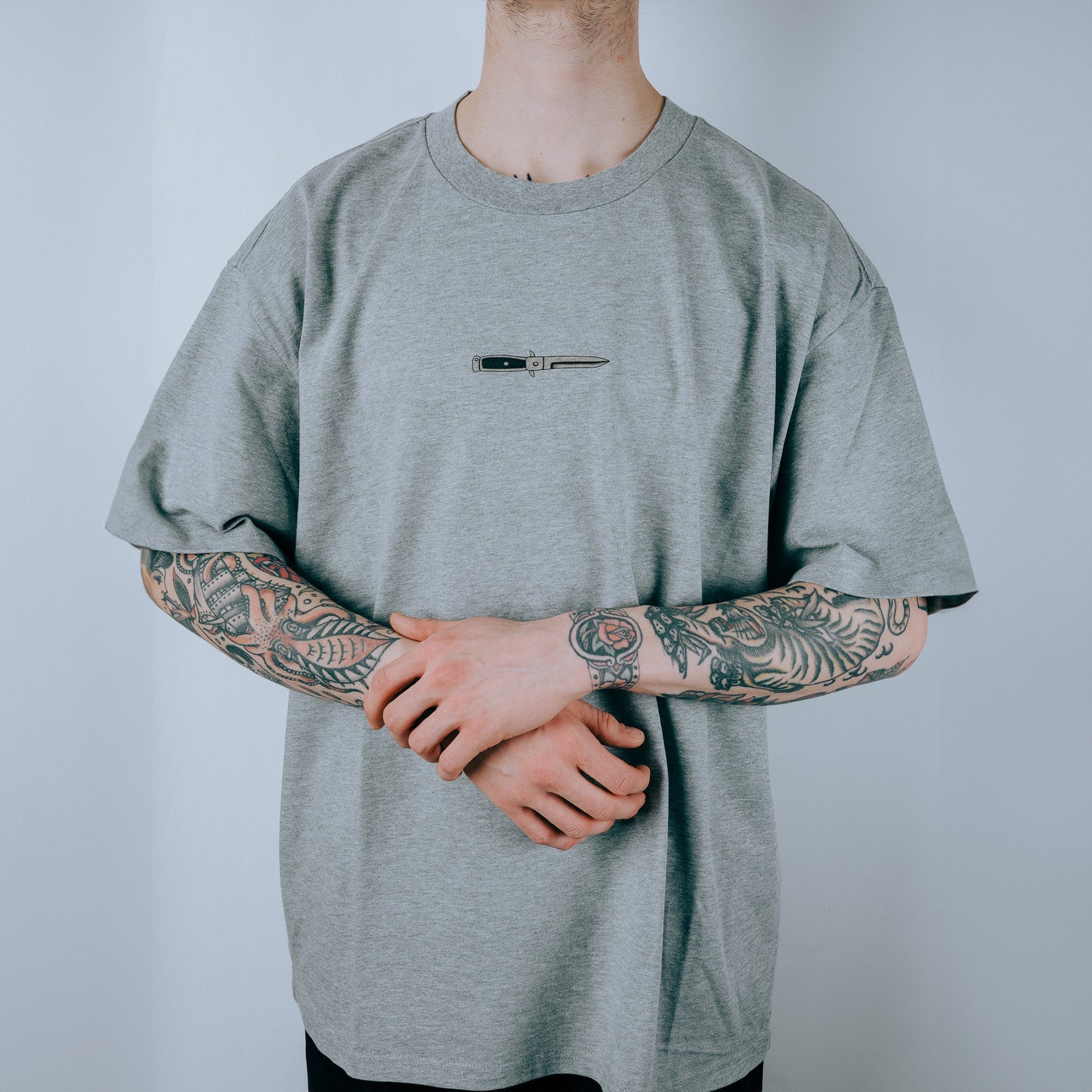 Dagger & rose Heavy T-shirt - Grey ‐ Doomsday Co