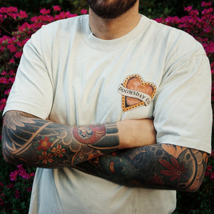 Snake Girl Heavy Tee faded bone