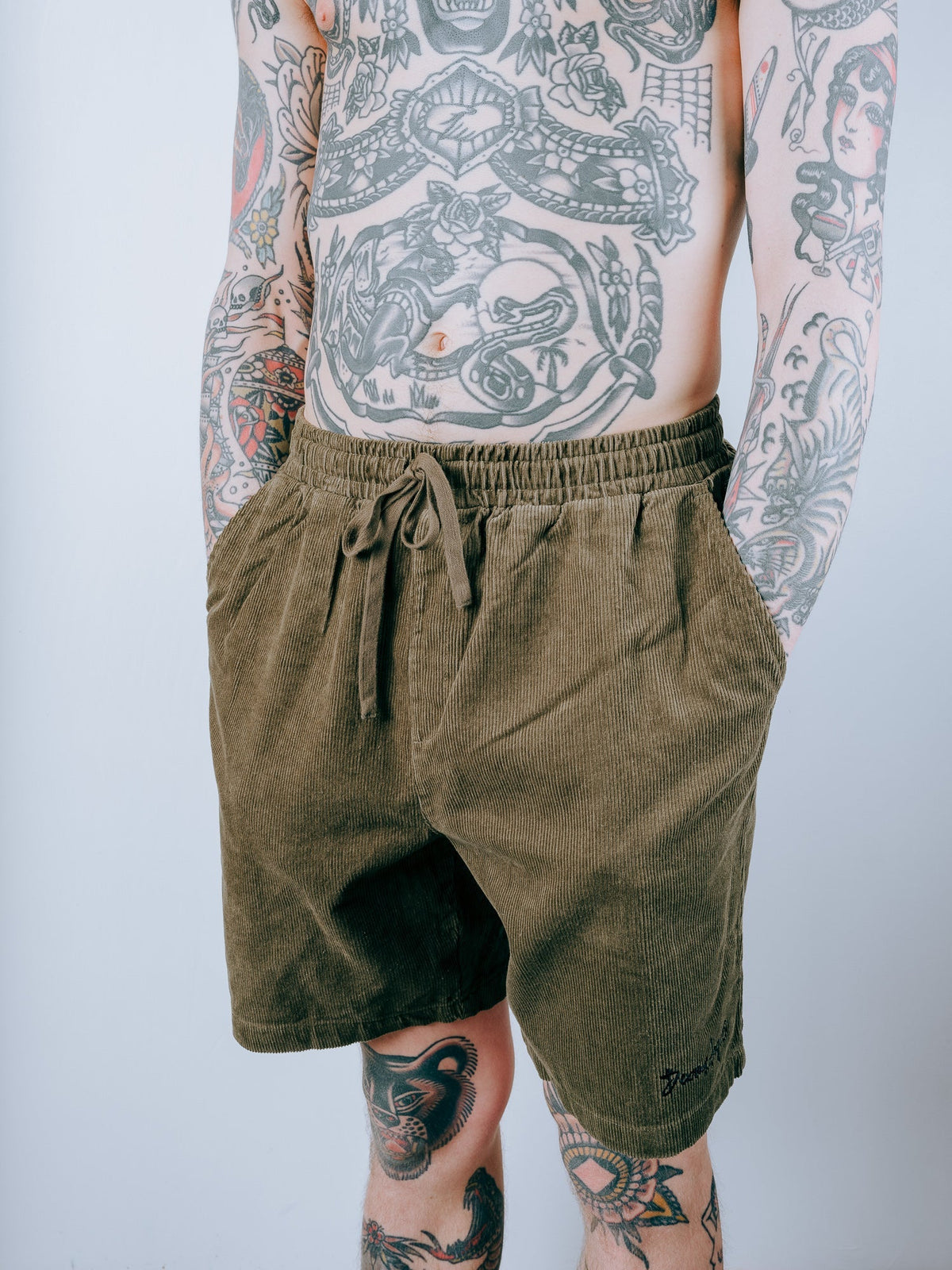 Doomsday Corduroy Shorts - Army Green