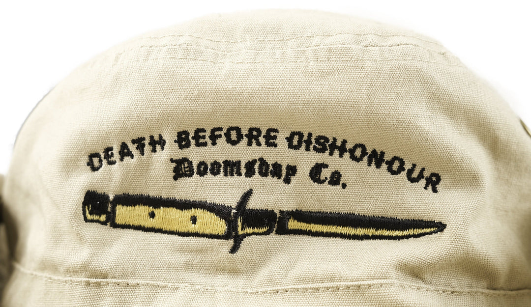 Outback Hat with death before dishonour dagger - doomsdayco Outback Hat close up