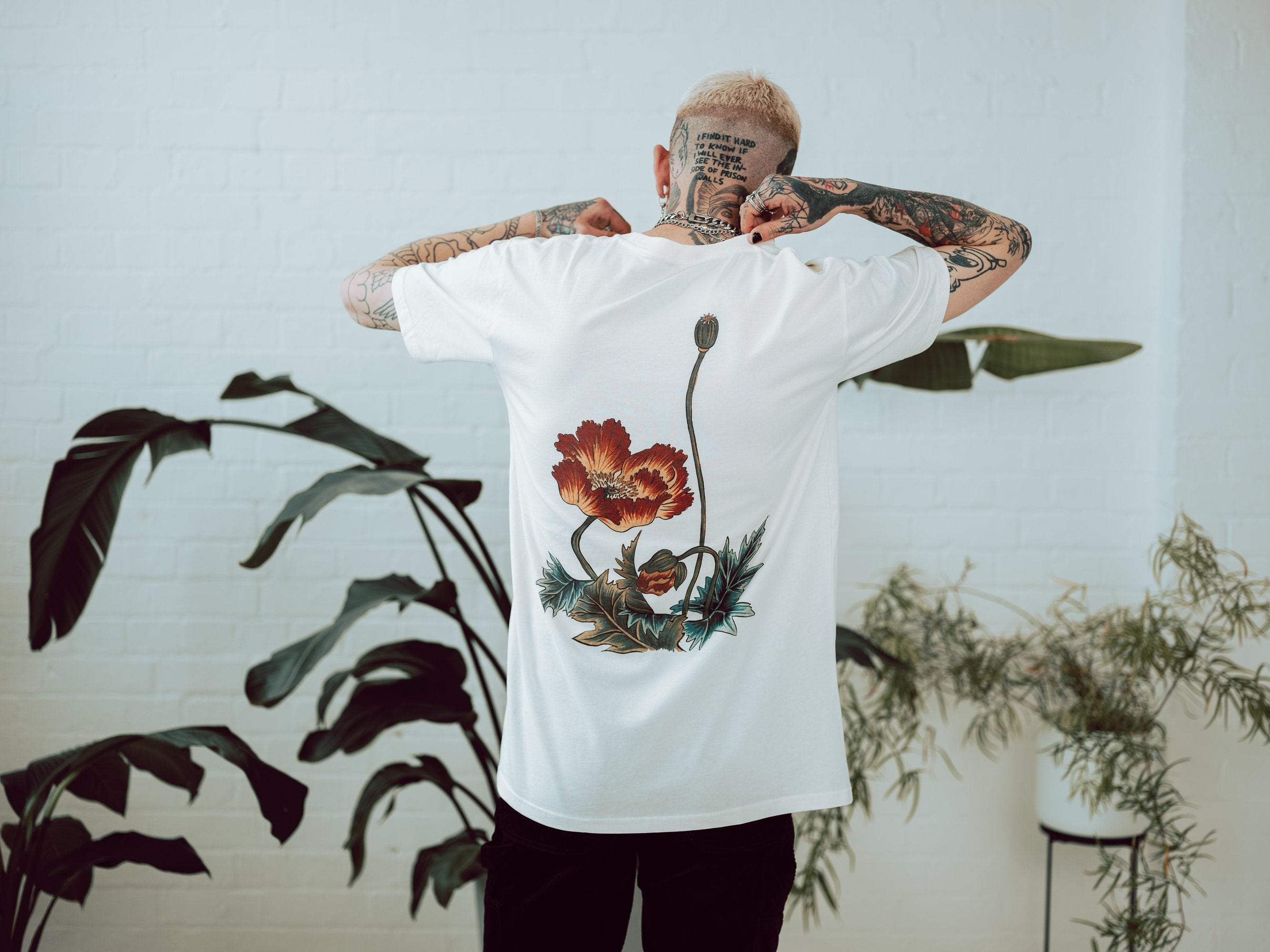 baldo red off white t-shirt model back - doomsdayco off white t-shirt